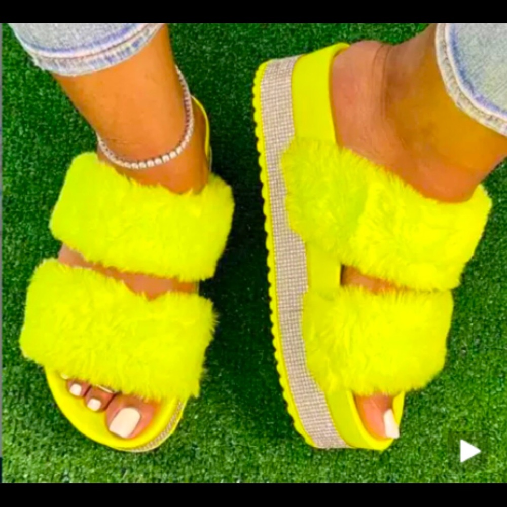 Furry sandals